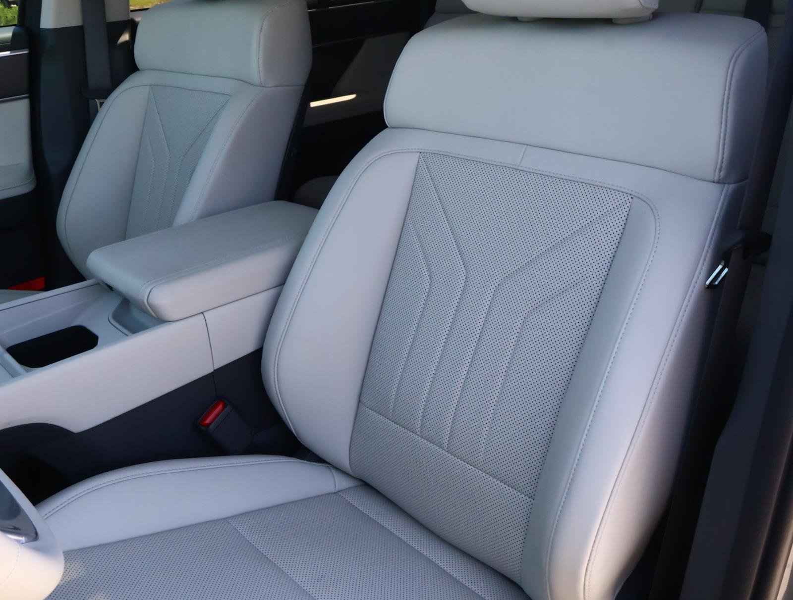 Certified Used 2026 Hampton Gray Hyundai SEL image 11