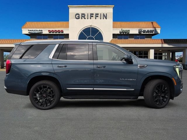 Used 2026  GMC Elevation image 3