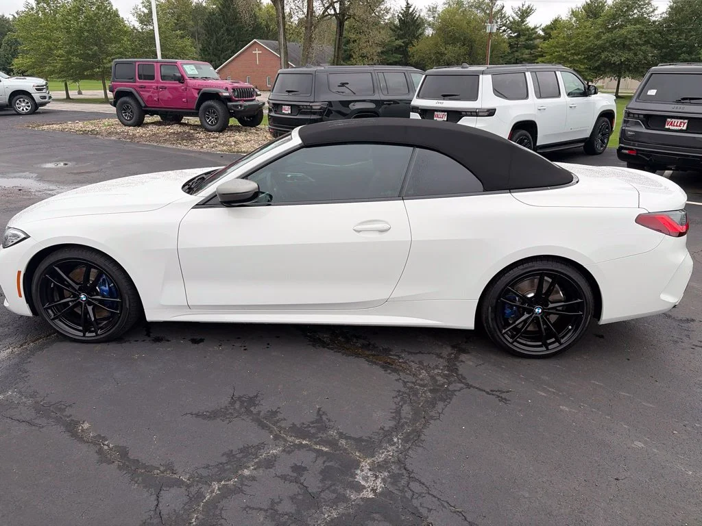 Used 2023 White BMW M440i xDrive image 32