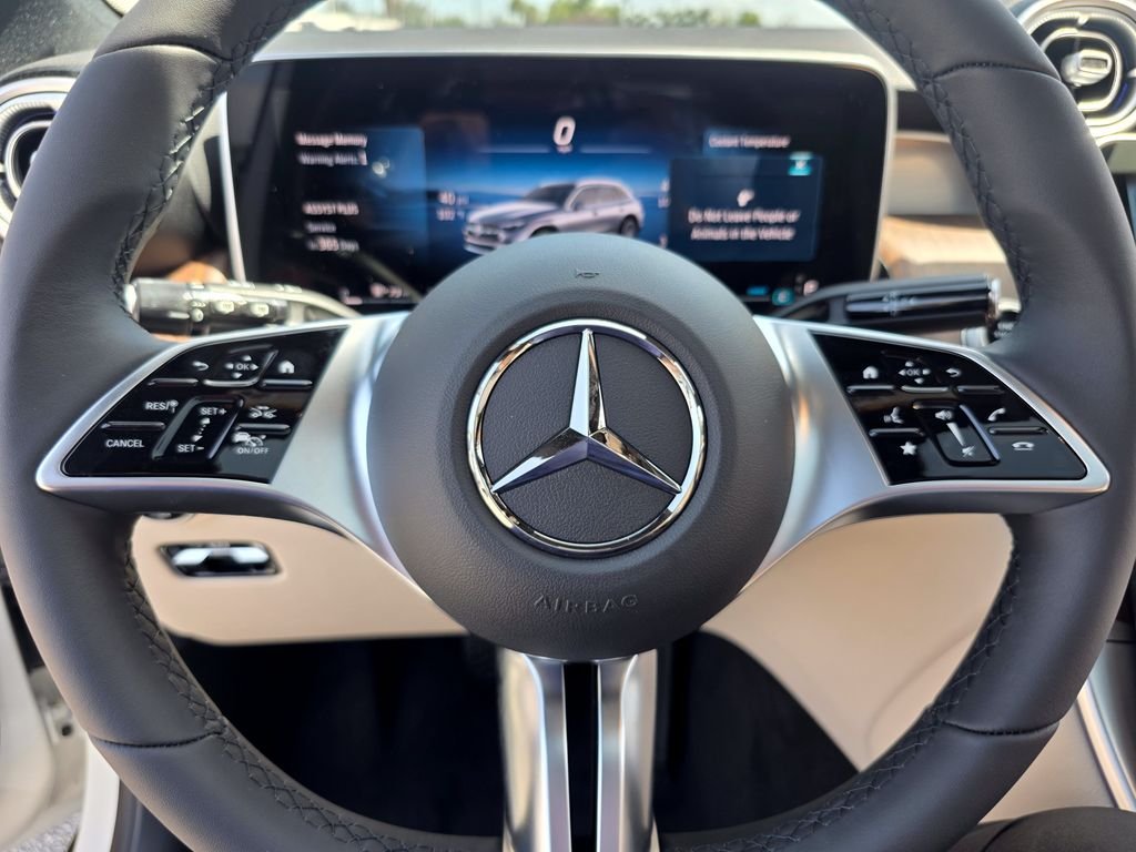 New 2026 White Mercedes-Benz GLC 300 image 23
