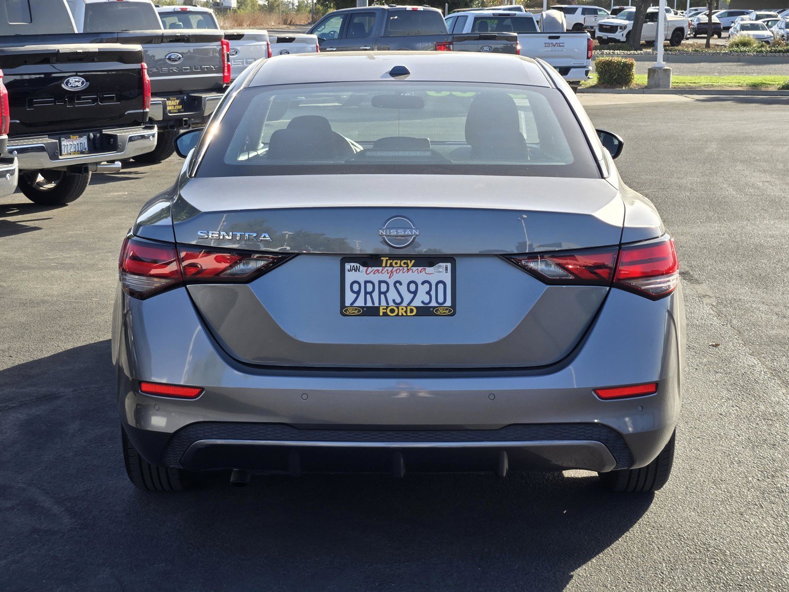Certified Used 2025 Gun Metallic Nissan SV image 5