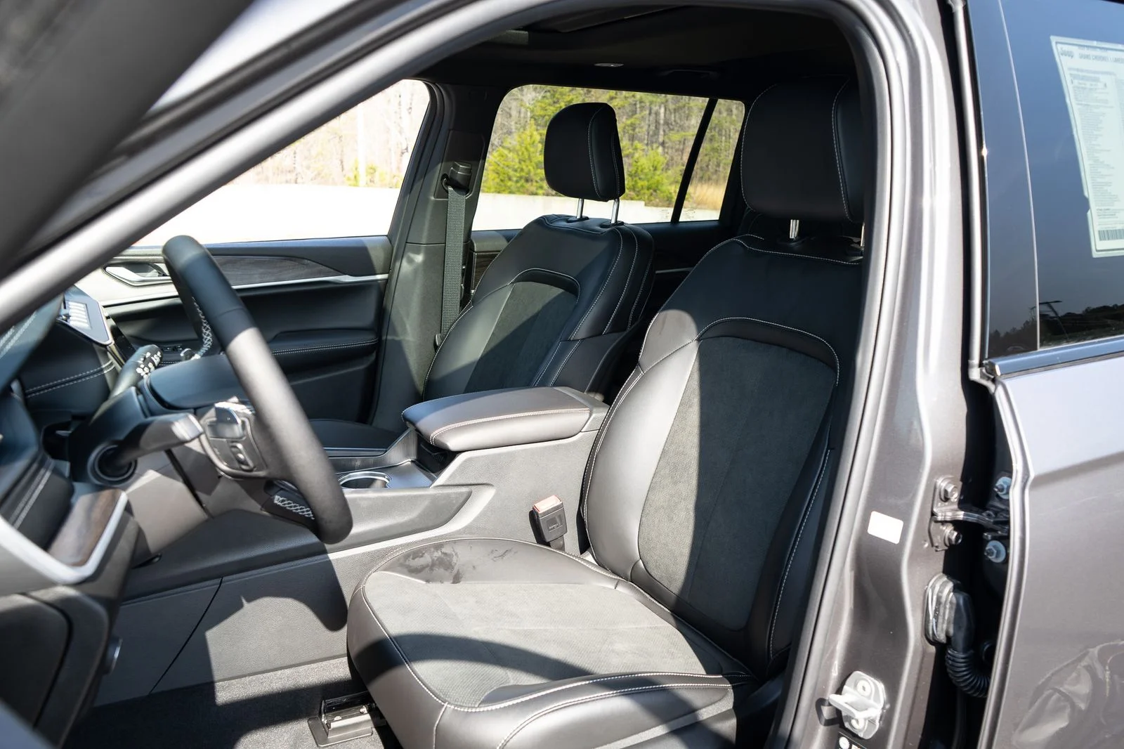 New 2026 Gray Jeep Altitude image 15