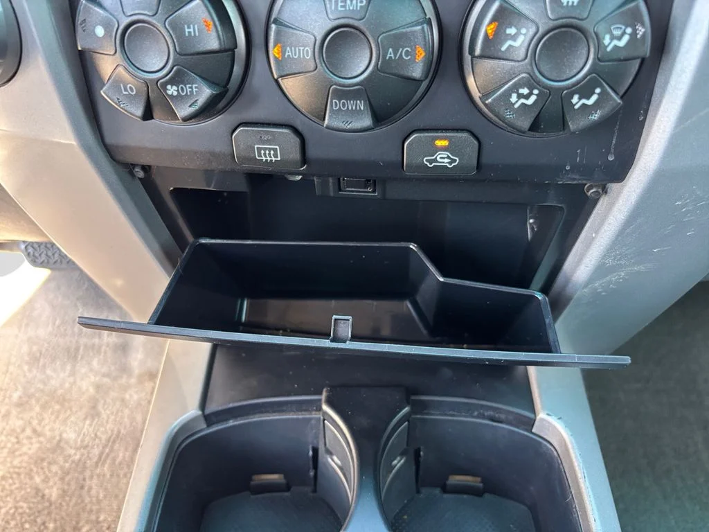 Used 2008 Silver Toyota SR5 image 28