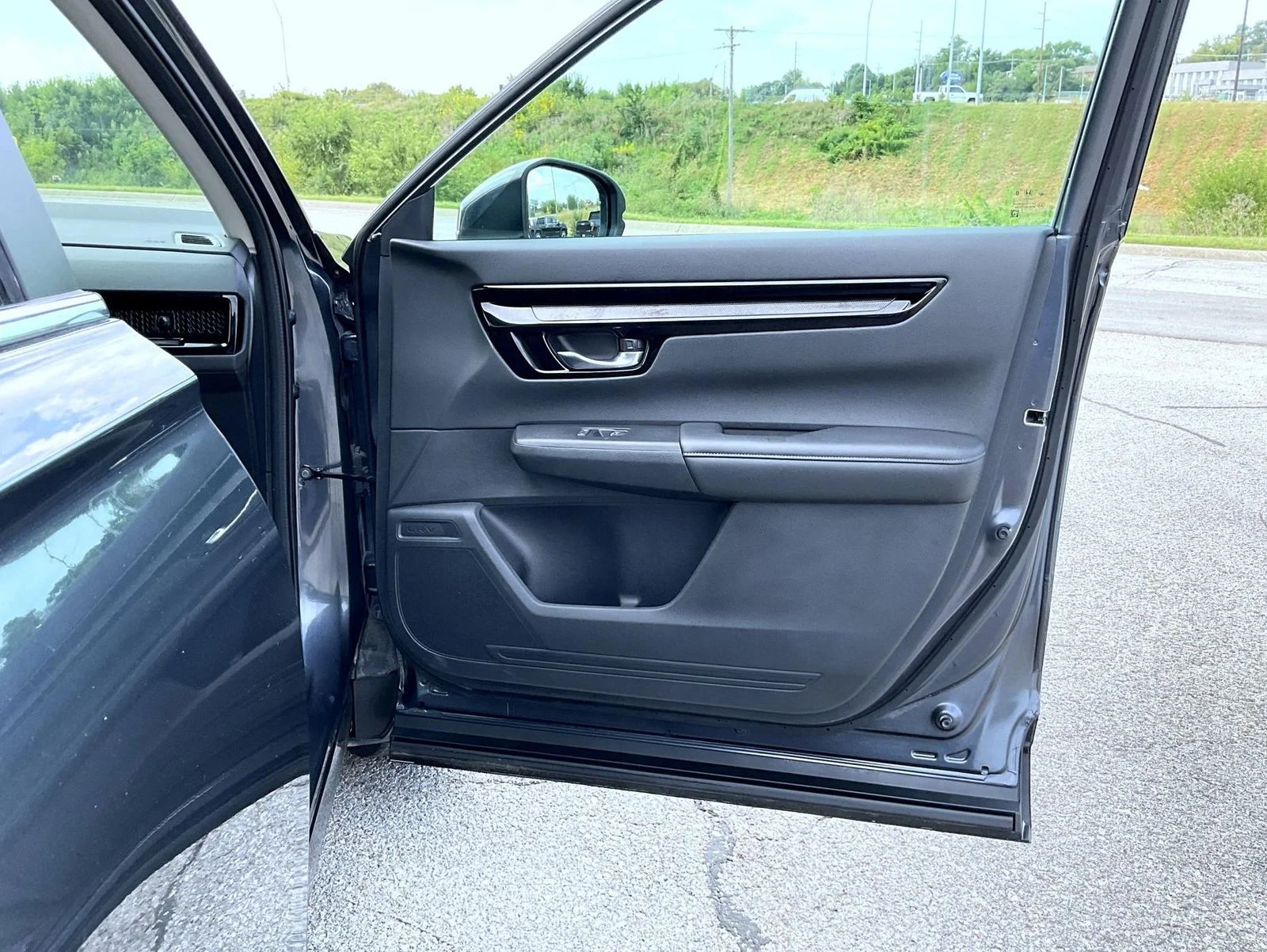 Certified Used 2025 Black Honda EX-L image 16