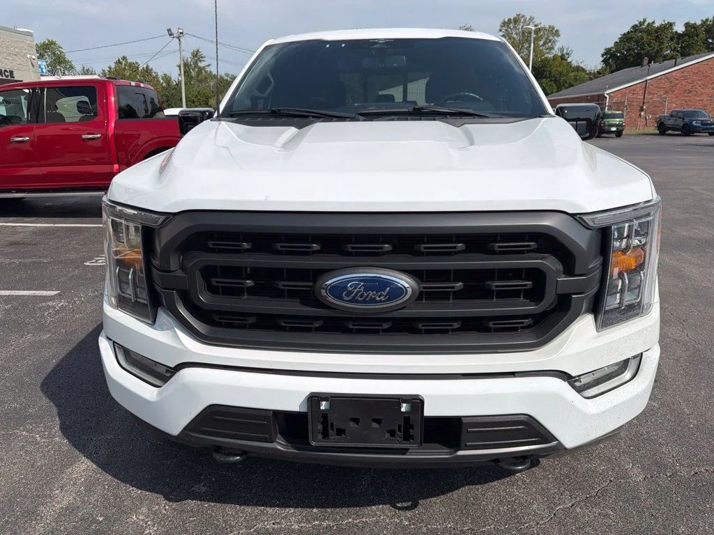 Used 2023 Oxford White Ford XLT image 7