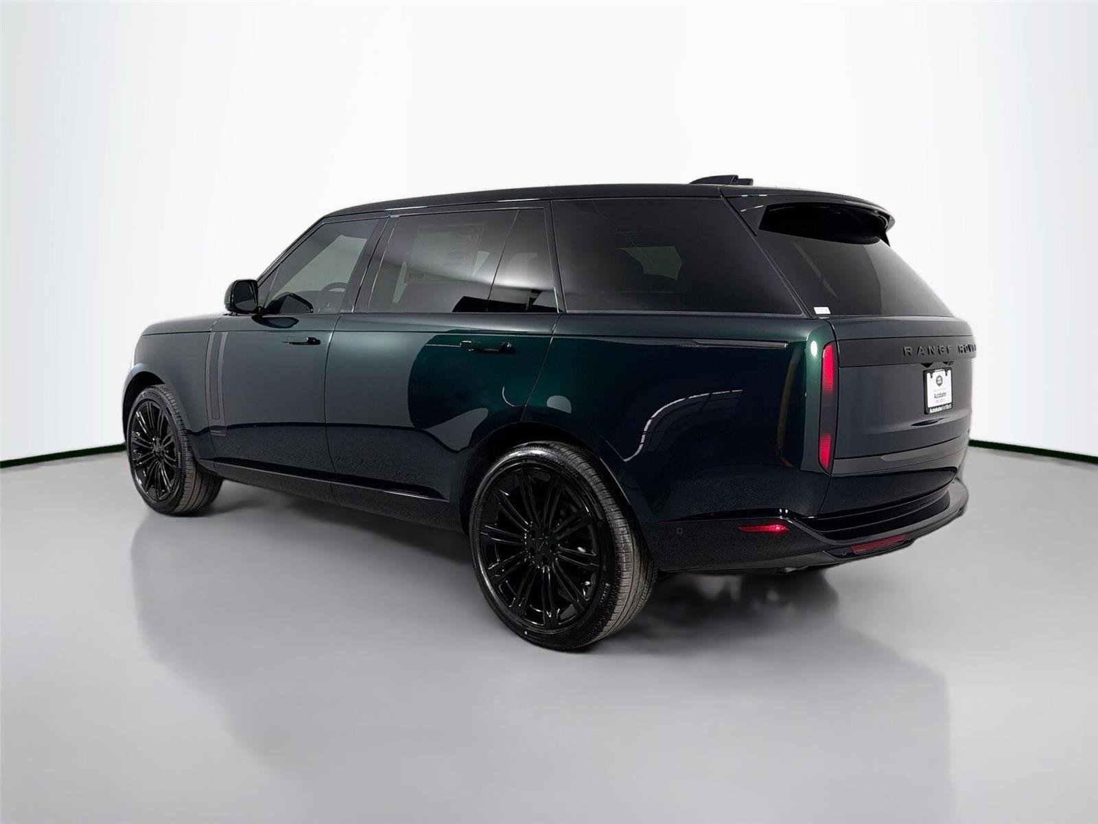 New 2026 British Racing Green LAND ROVER Autobiography image 7