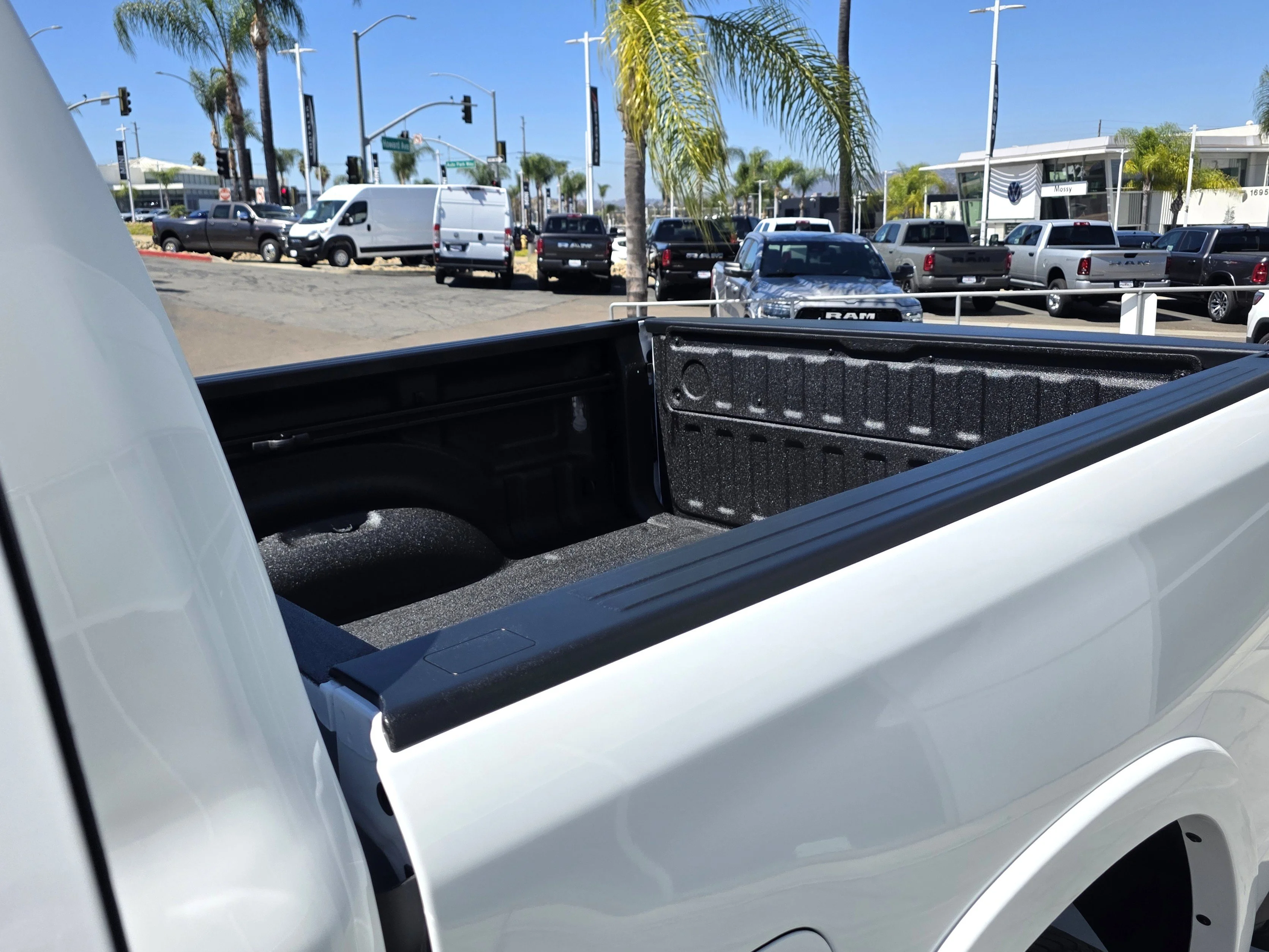 New 2026 Bright White Clearcoat RAM Big Horn/Lone Star image 16