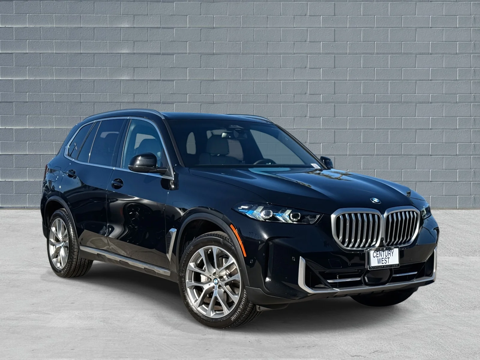 Used 2026 Black Sapphire Metallic BMW sDrive40i Sports Activity Vehicle image 1