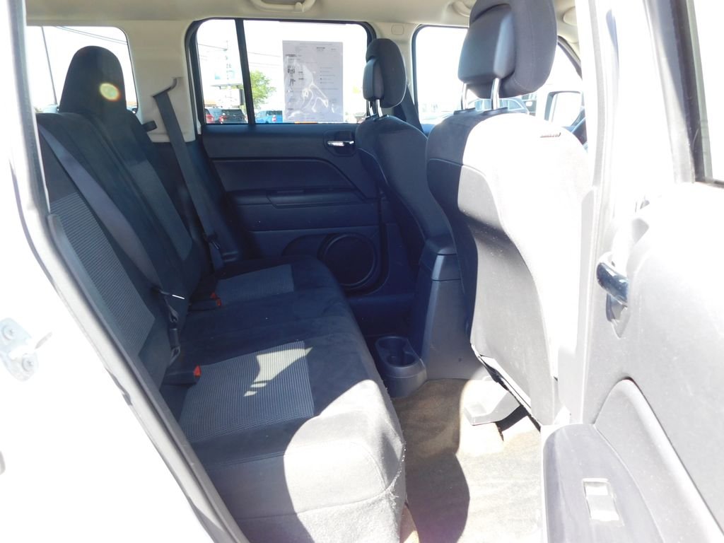 Used 2016 White Jeep Sport image 21