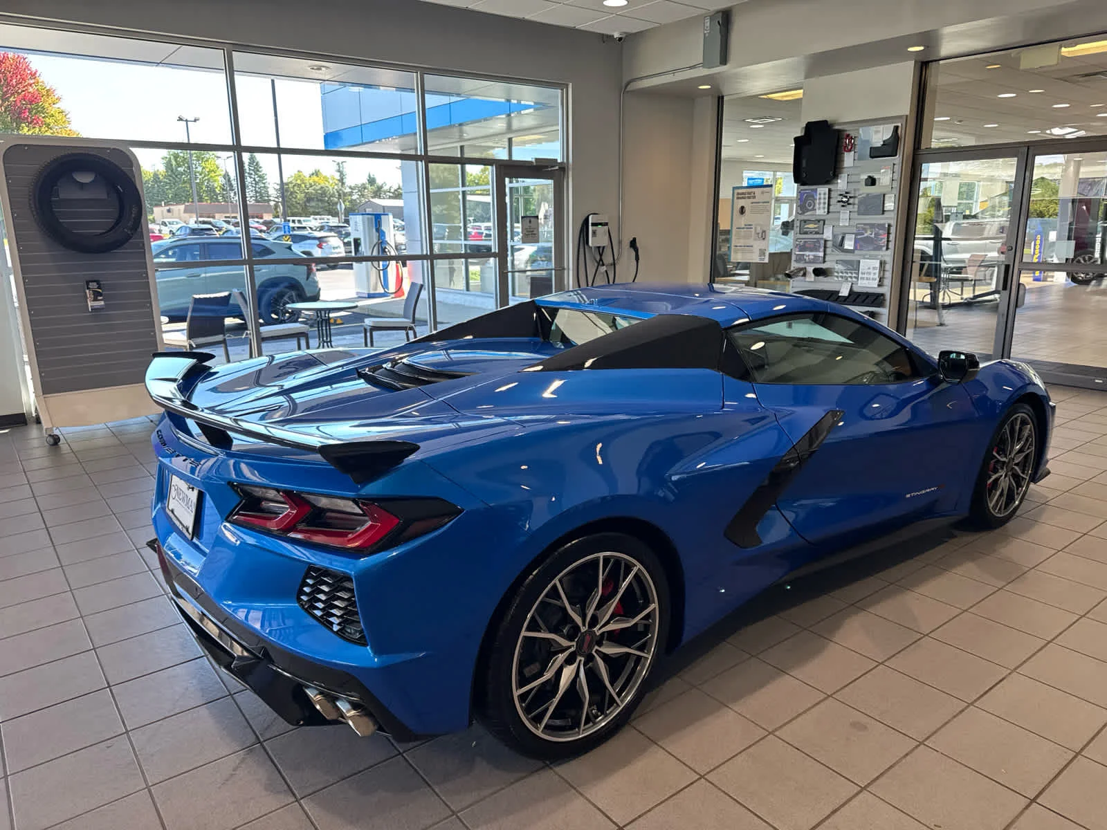 Used 2025 Riptide Blue Metallic Chevrolet 2LT image 3