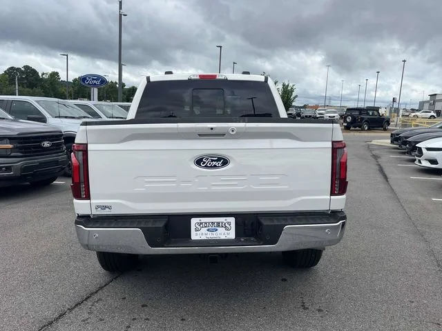 New 2026 Star White Metallic Tri-Coat Ford Lariat image 3