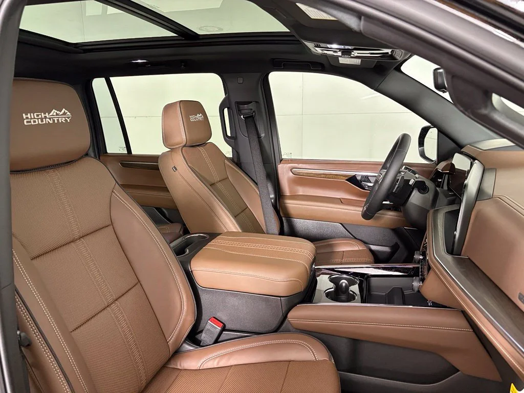 2026 Chevrolet Suburban High Country - Photo 21