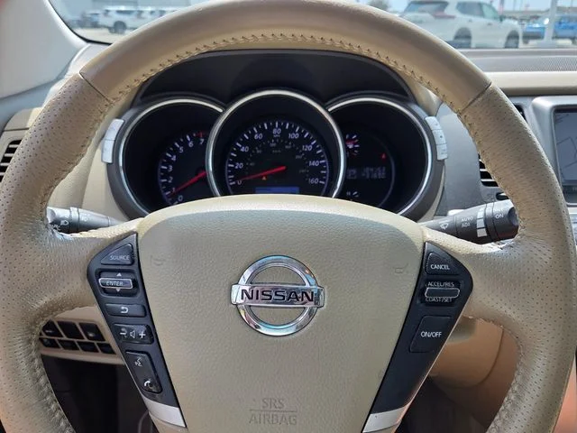 Used 2012 Red Nissan LE image 27