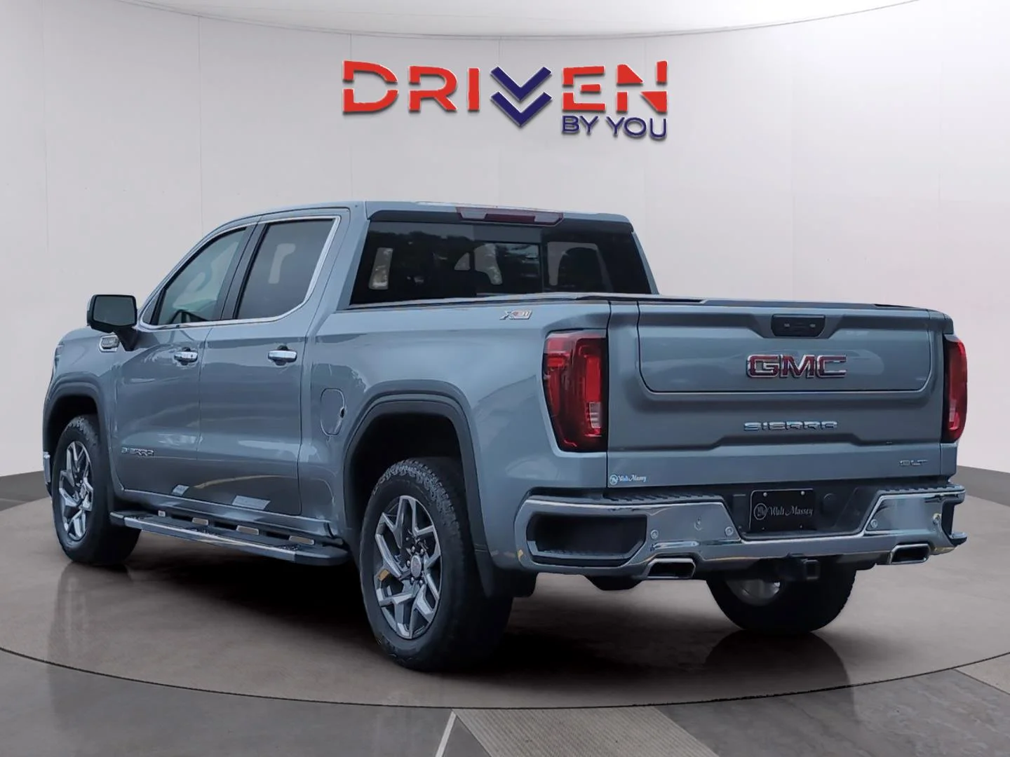 Used 2024 Sterling Metallic GMC SLT image 3