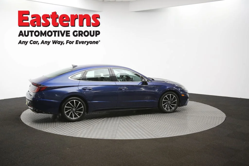 Used 2020 Blue Hyundai SEL Plus image 41
