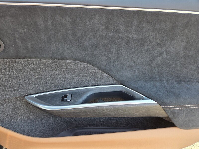 Used 2022  Lucid Grand Touring image 24