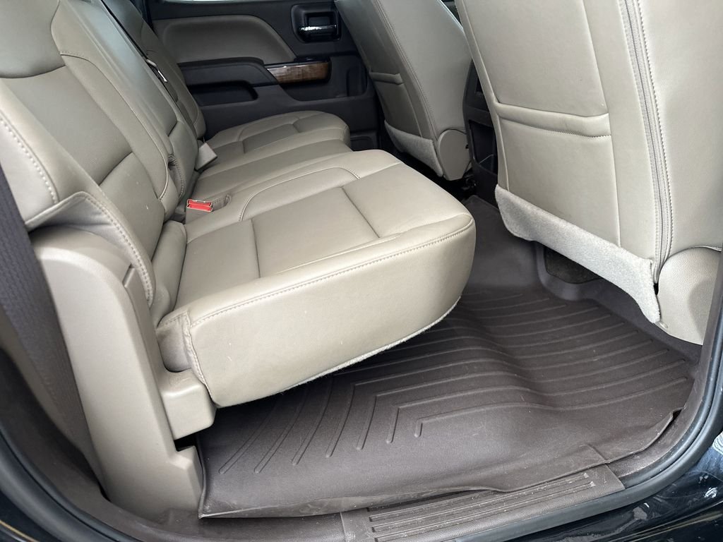 Used 2017 Black GMC SLT image 35