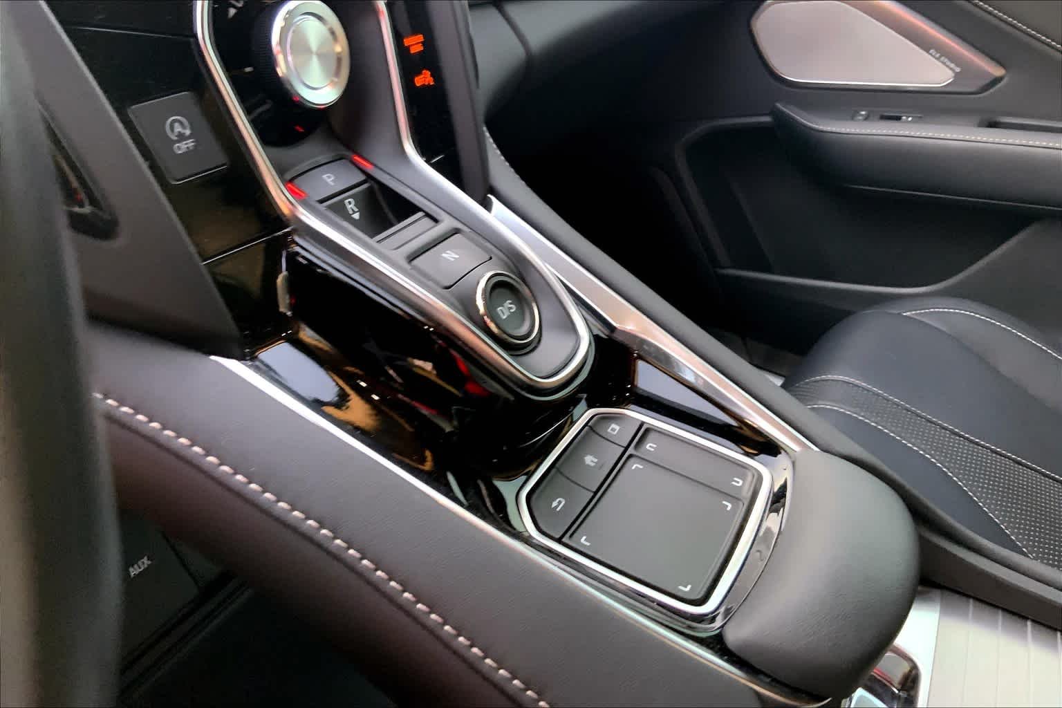 Used 2020 Majestic Black Pearl Acura w/Technology Pkg image 16