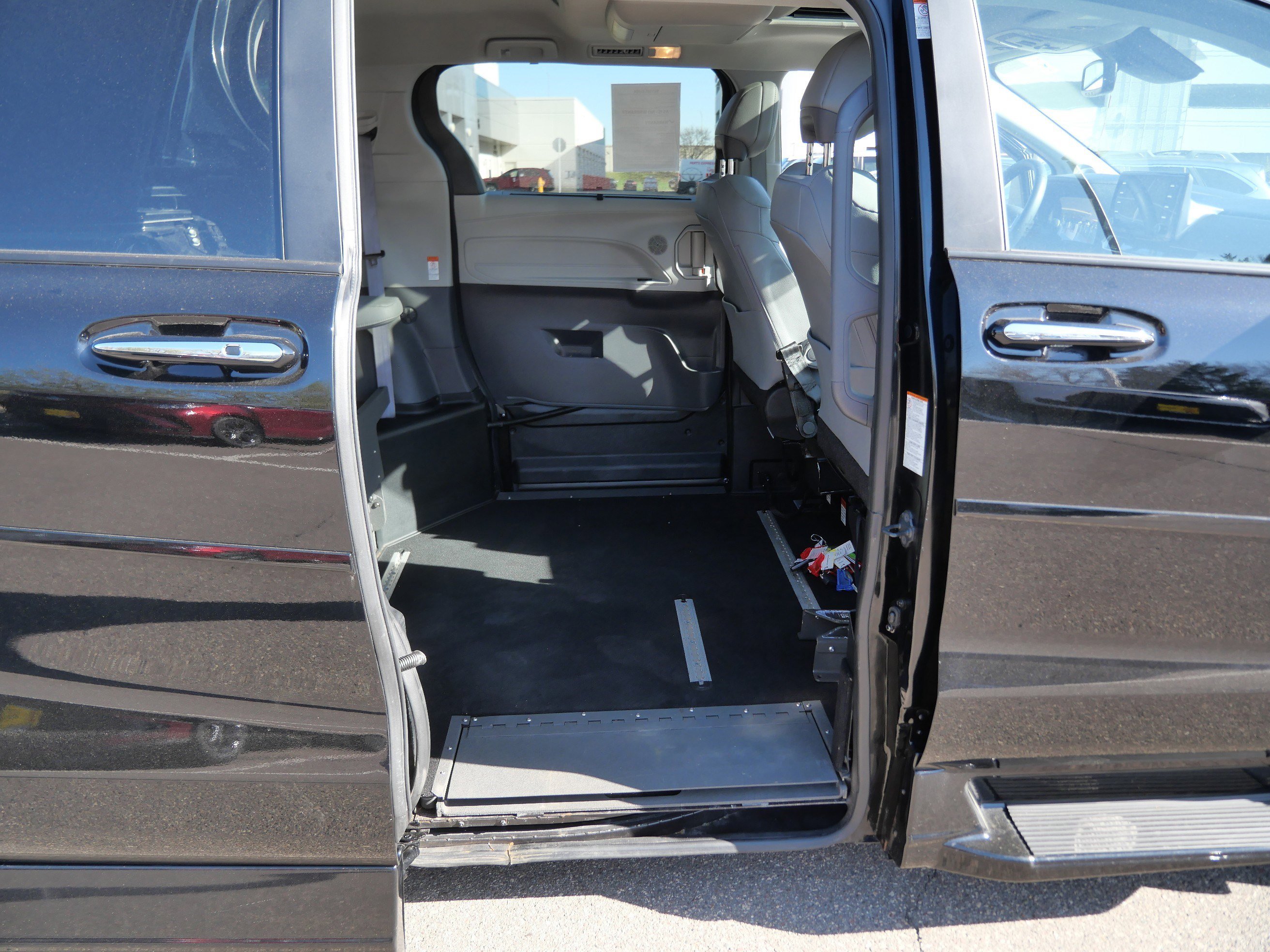 Used 2024 Midnight Black Metallic Toyota XLE image 19