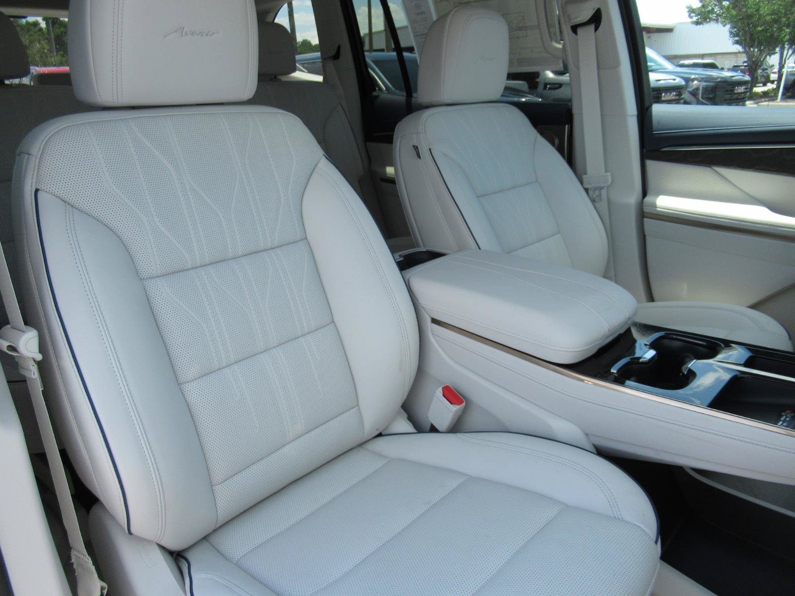 2026 Buick Enclave Avenir - Photo 9