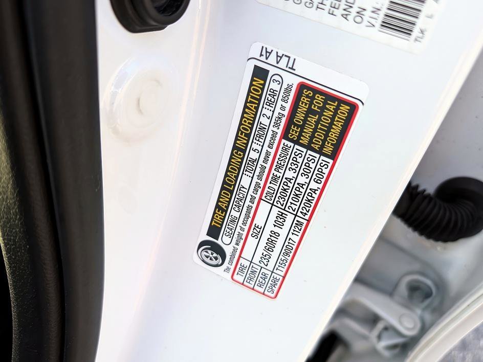 Used 2020 Platinum White Pearl Honda EX image 31
