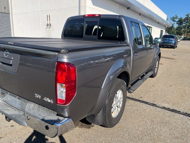Used 2017 Gray Nissan SV image 3