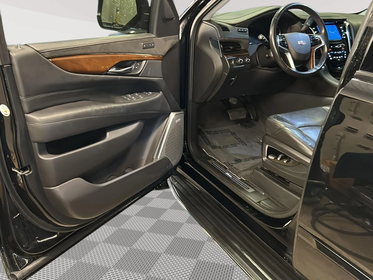 Used 2020 Black Raven Cadillac Premium Luxury image 11