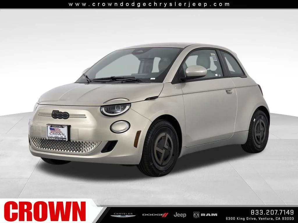 2025 FIAT 500e Giorgio Armani's photo