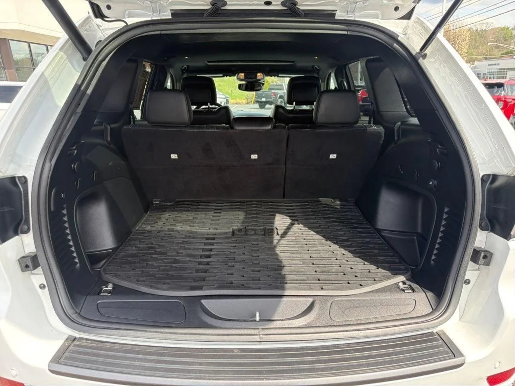 Certified Used 2021 White Jeep Limited image 23