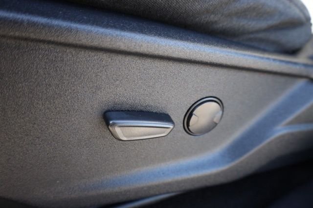 Used 2022  Ford XLT image 17