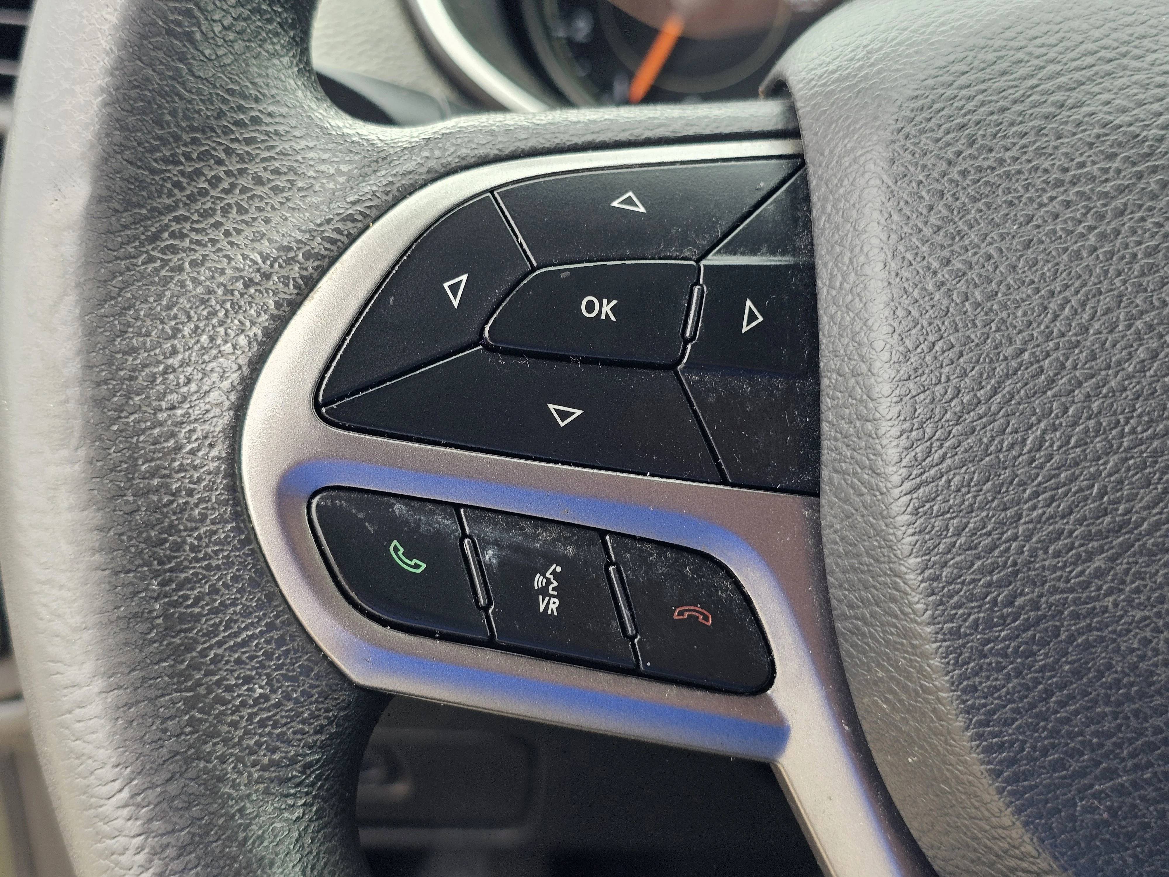2021 Jeep Cherokee Latitude - Photo 20