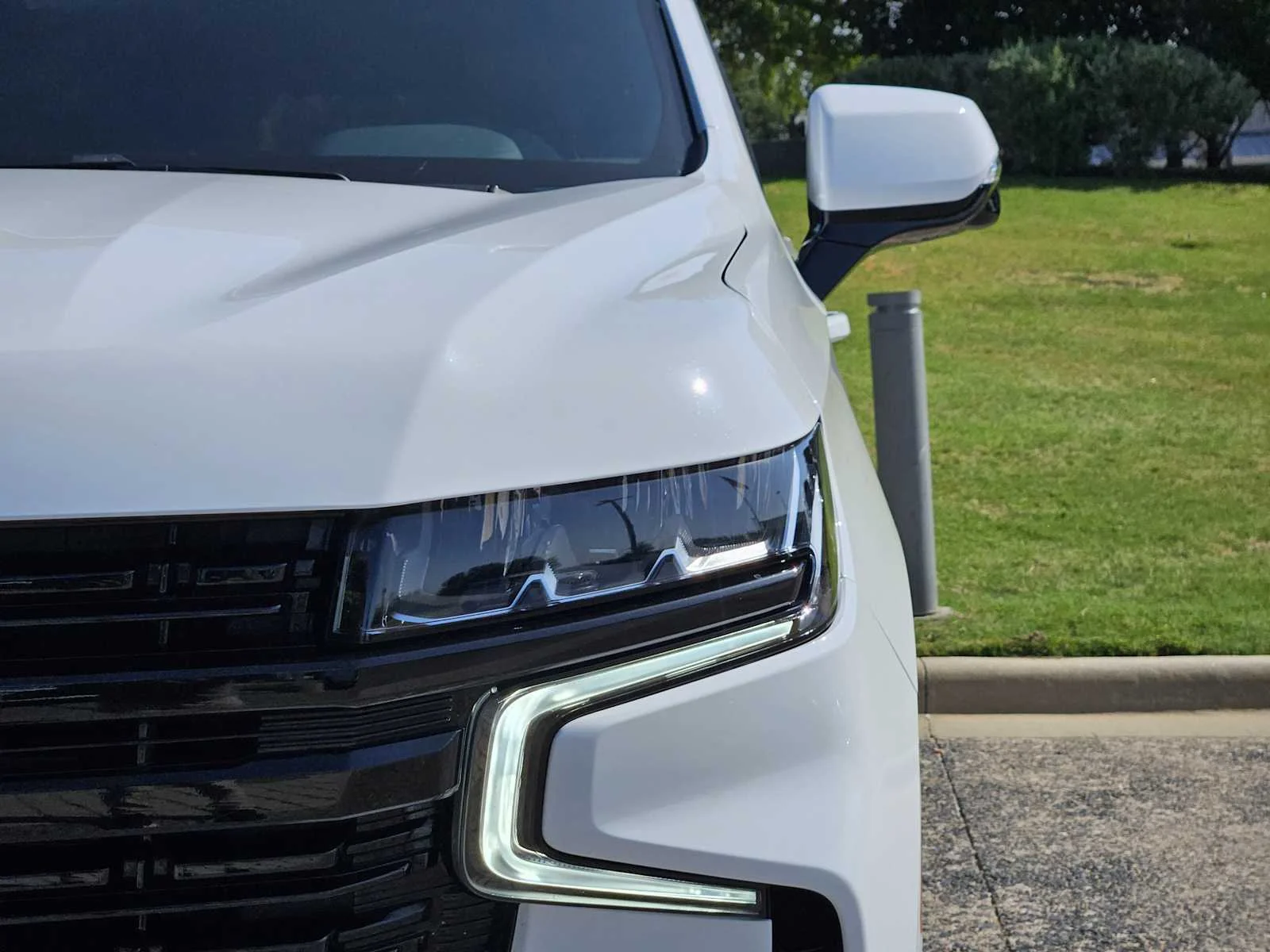 Used 2024 Summit White Chevrolet RST image 5