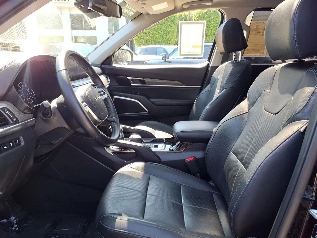 Certified Used 2022 Black Kia EX image 9