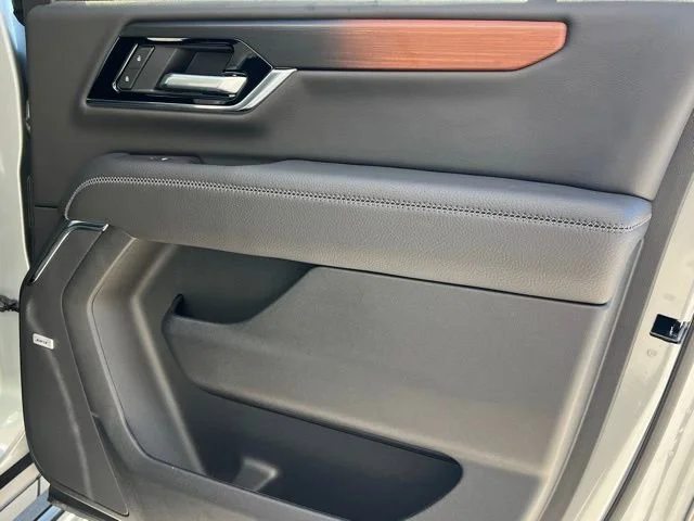 2026 GMC Yukon XL Denali - Photo 27