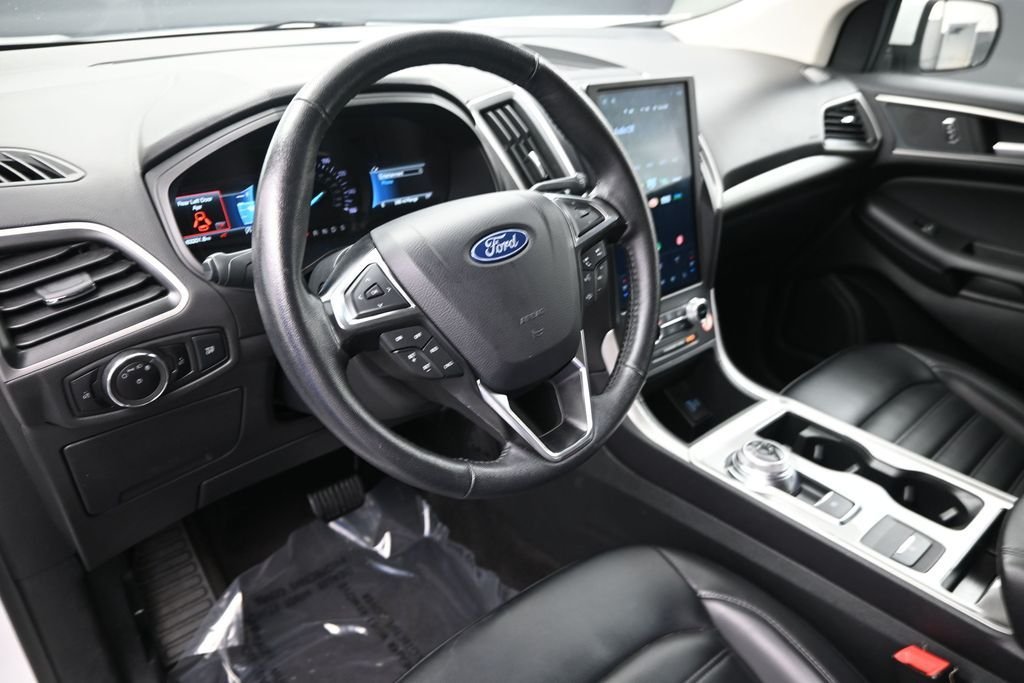 Used 2024 White Ford SEL image 17