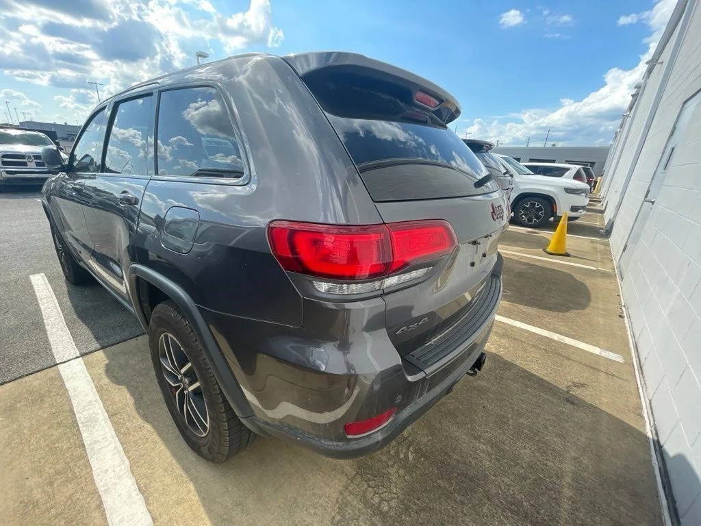 Used 2021 Gray Jeep Trailhawk image 12