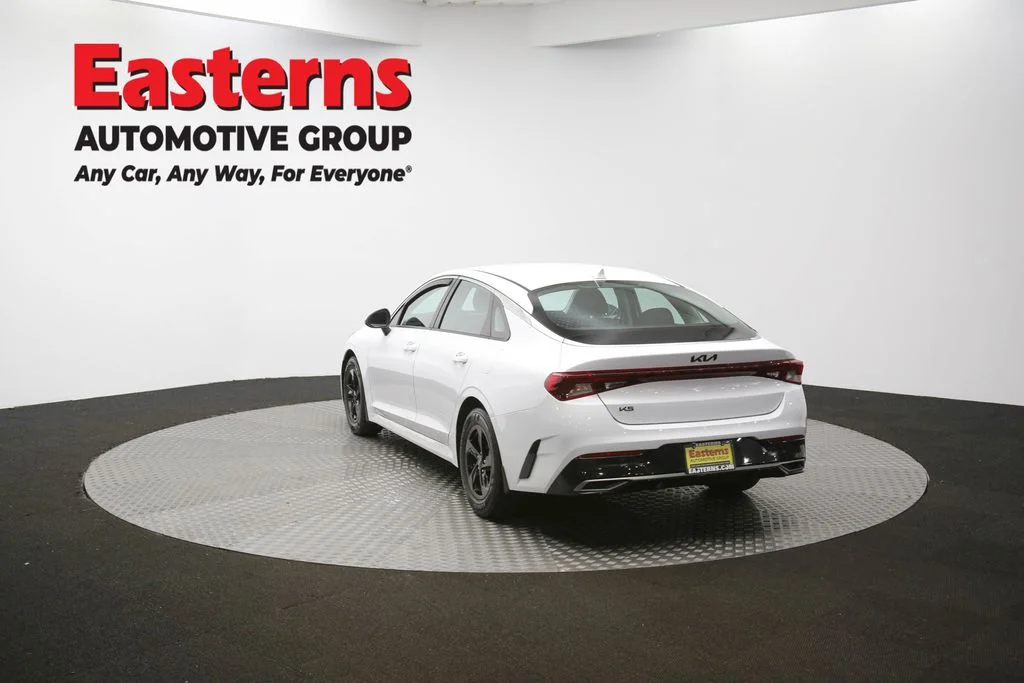 Used 2023 White Kia LXS image 63