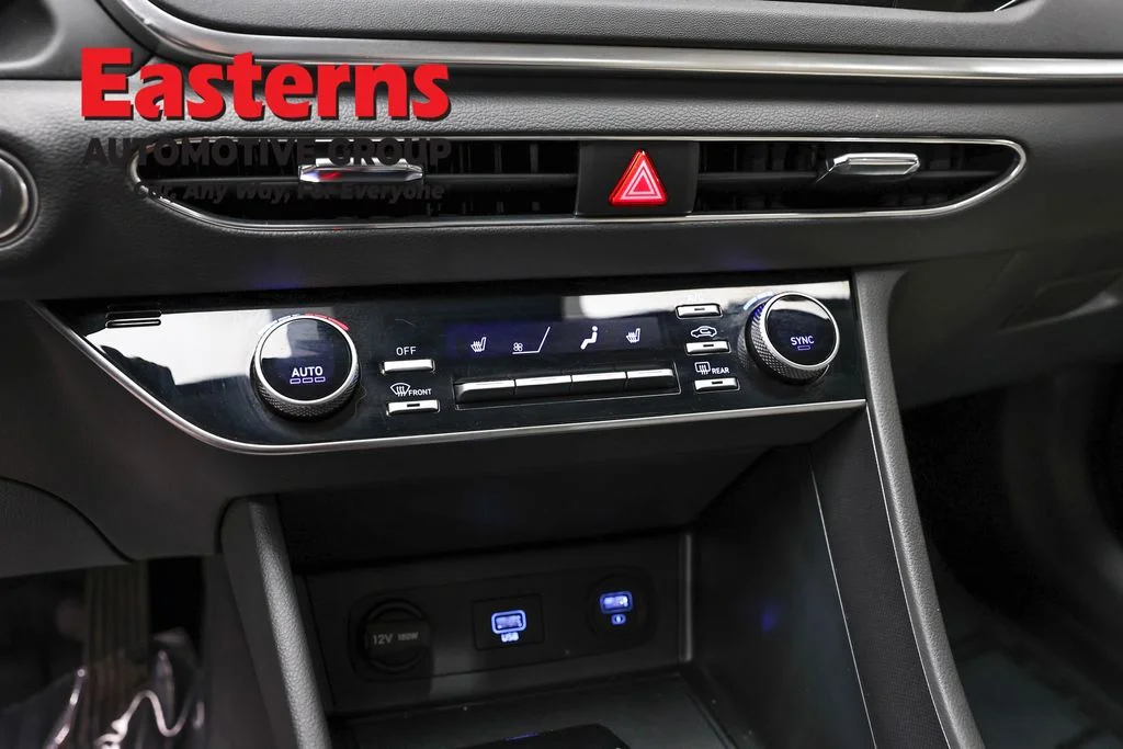 Used 2023 Blue Hyundai SEL image 20