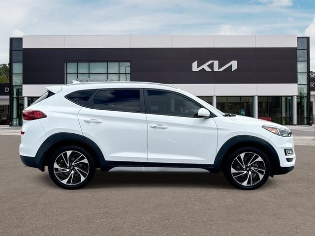 Used 2020 White Hyundai Sport image 9