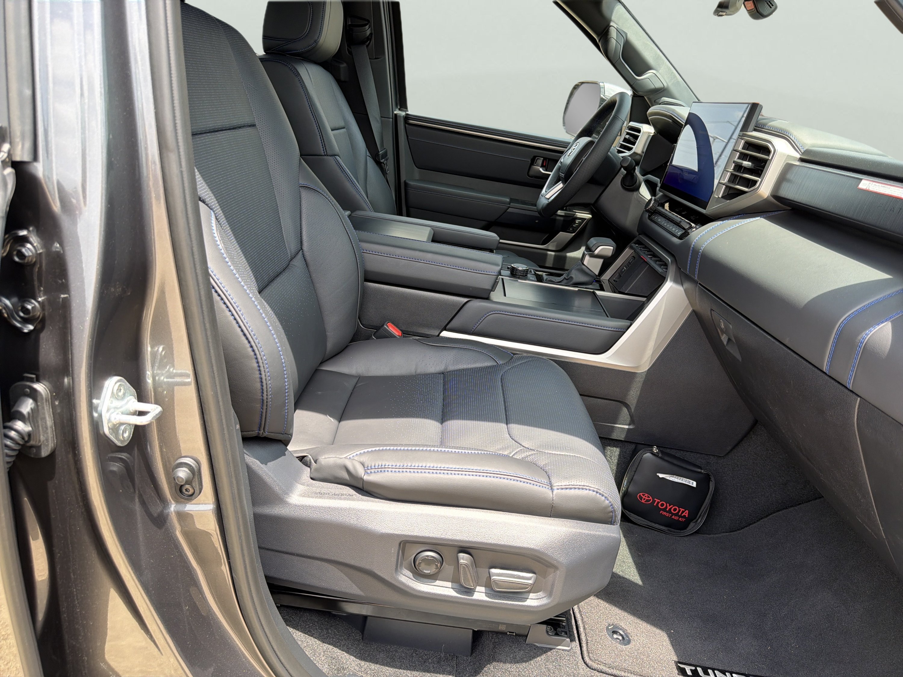 2026 Toyota Tundra Platinum - Photo 15