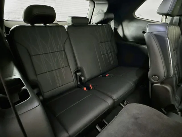 Used 2026 Black Buick Avenir image 29