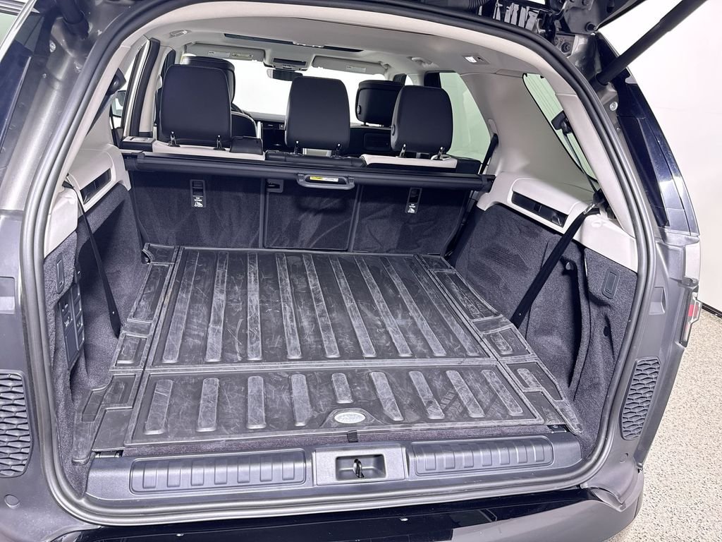 Certified Used 2025 Silver Land Rover Dynamic SE image 22