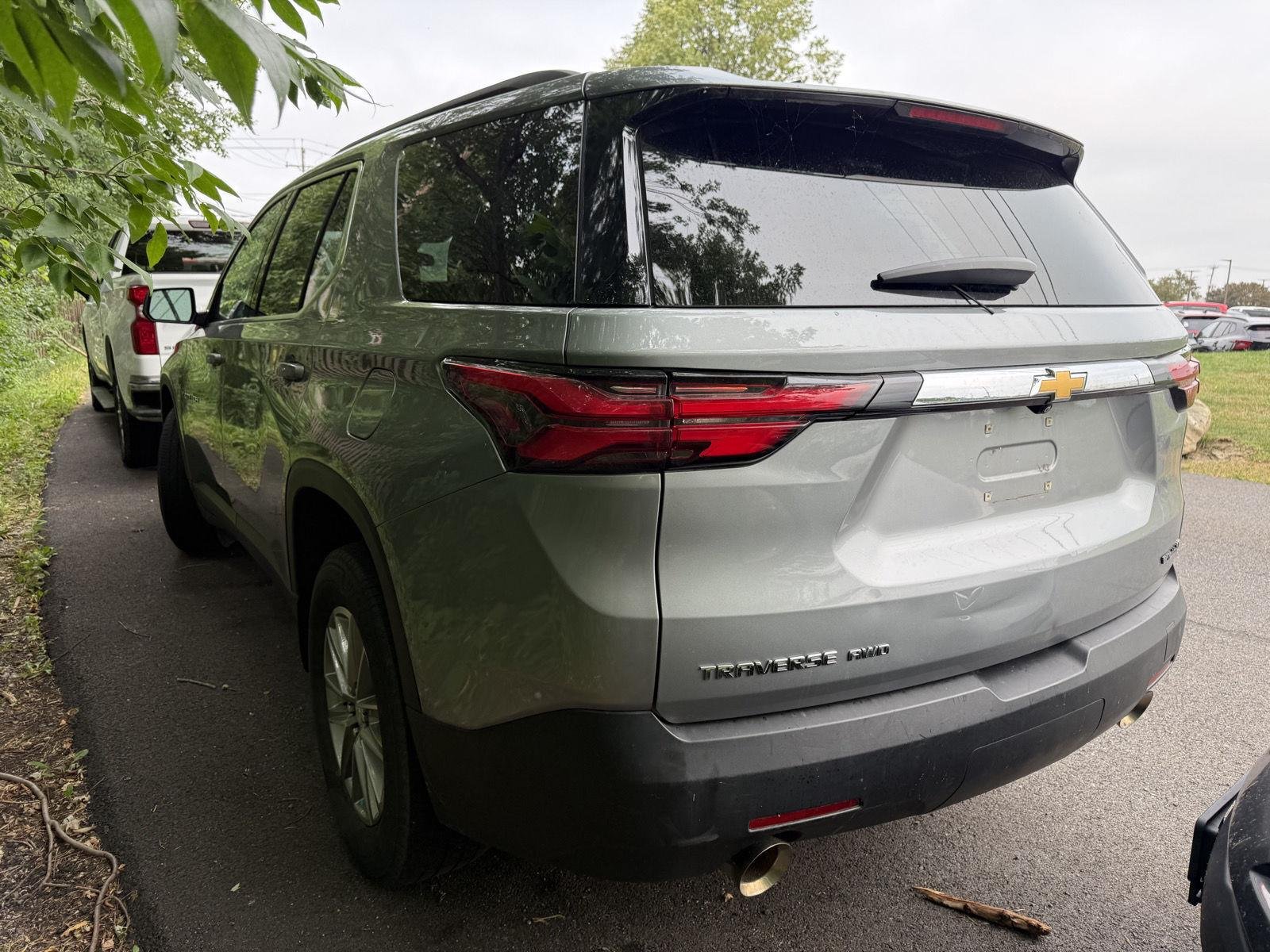 Used 2023 Sterling Gray Metallic Chevrolet LT Cloth image 7