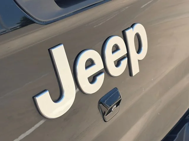 Used 2023 Black Jeep Overland image 12