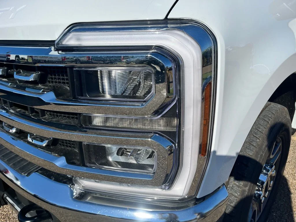 2026 Ford F-350 Super Duty Lariat - Photo 8