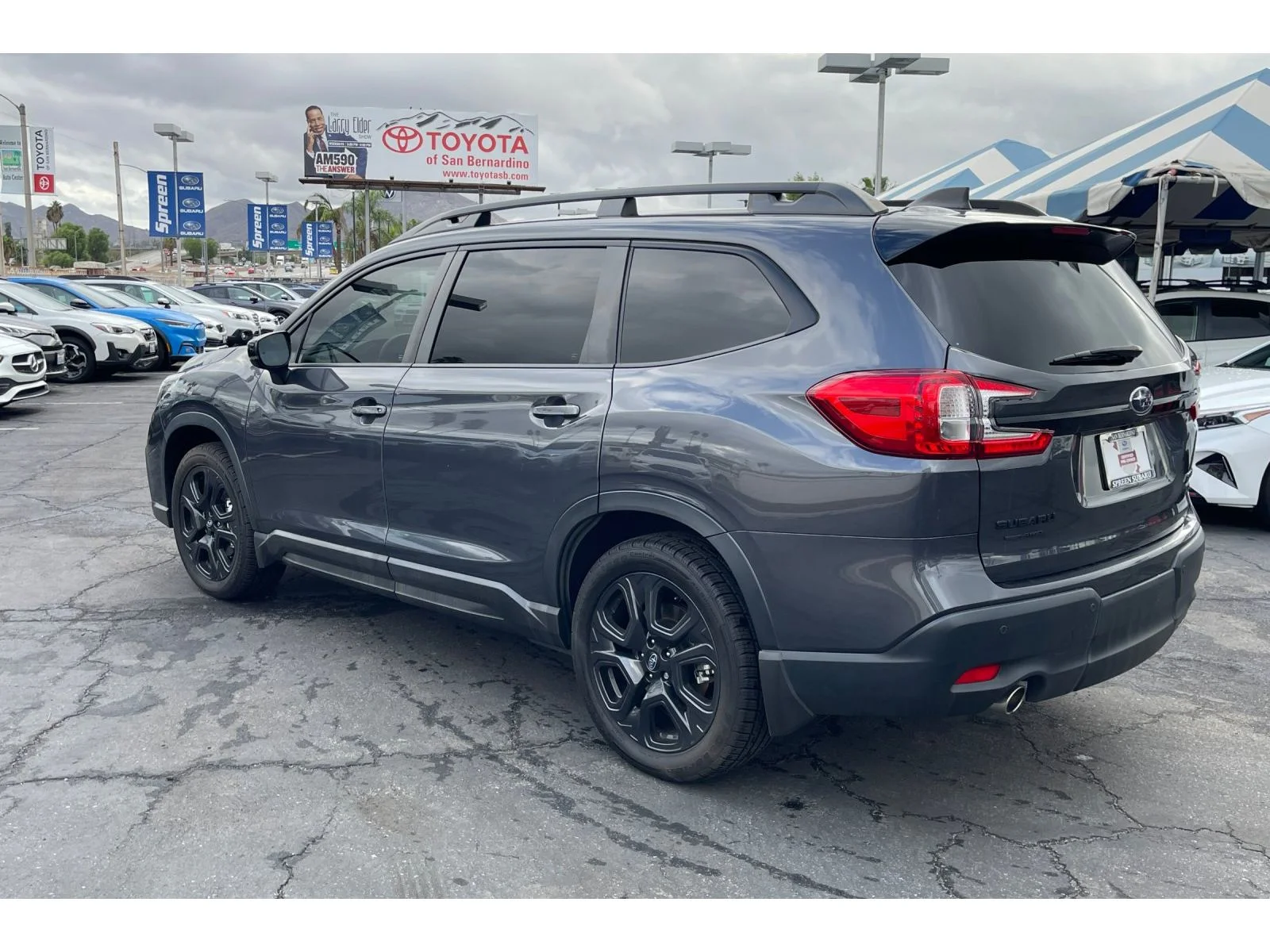Used 2024 Magnetite Gray Metallic Subaru Onyx Edition image 3