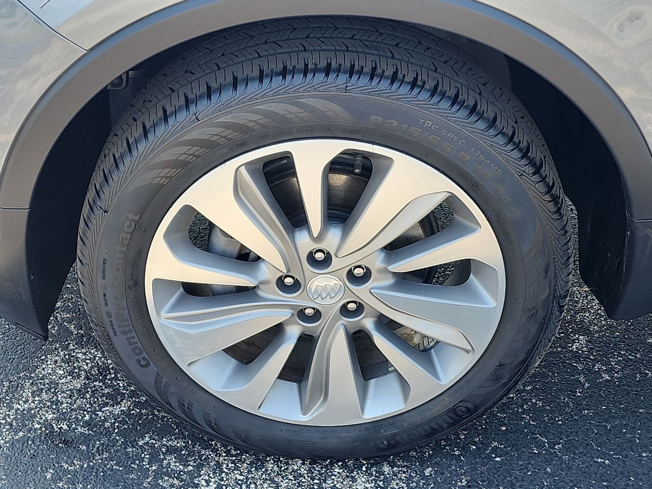Used 2020 Gray Buick Preferred image 10