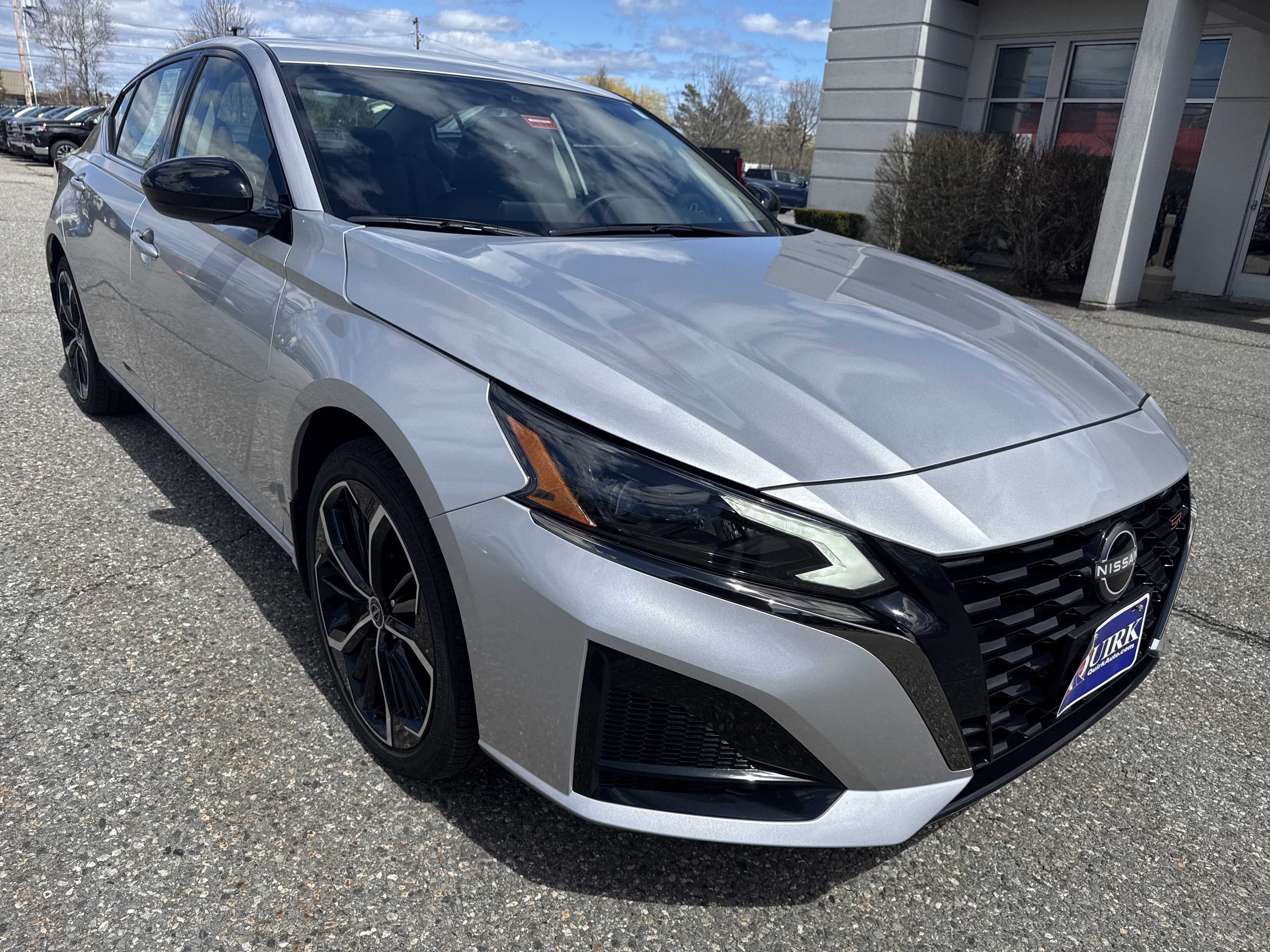 Used 2024 Brilliant Silver Metallic Nissan 2.5 SR image 3