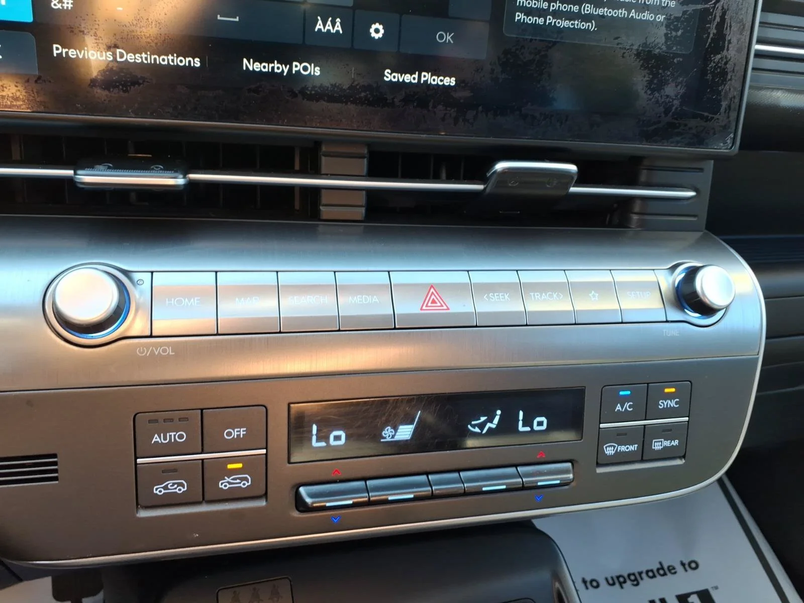 Certified Used 2025 Atlas White Hyundai Limited image 24