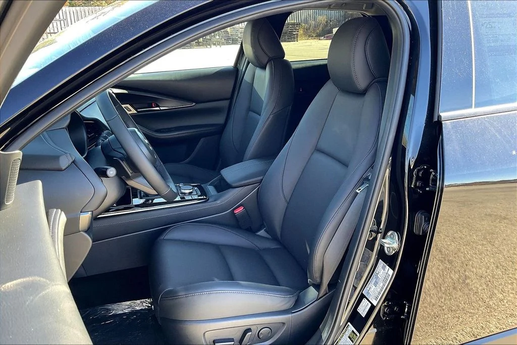 2026 Mazda CX-30 Turbo Premium Plus - Photo 9